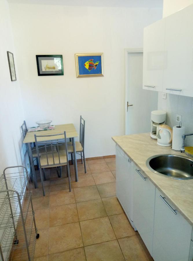 Apartments Tessa 77 메덜린 외부 사진