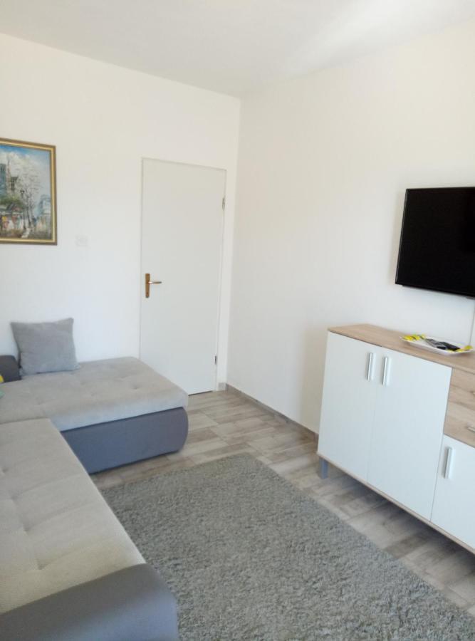 Apartments Tessa 77 메덜린 외부 사진